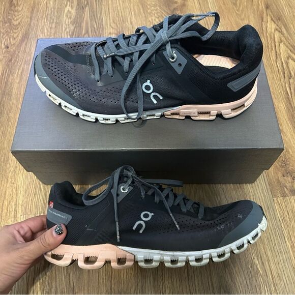 ON CLOUDFLOW black athletic training running lace up shoes sneakers women’s 8 - Picture 9 of 9